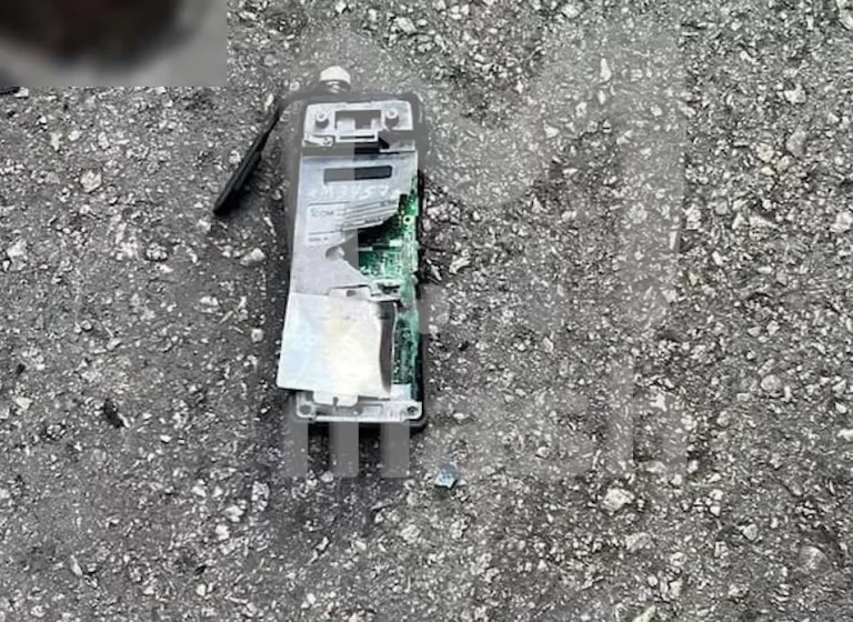 VIDEO | Seria exploziilor continuă în Liban: Cel puţin trei morţi şi peste 100 de răniţi în explozii ale unor walkie-talkie, la funeralii ale unor membri Hezbolah, ucişi într-un atac cu pagere marţi