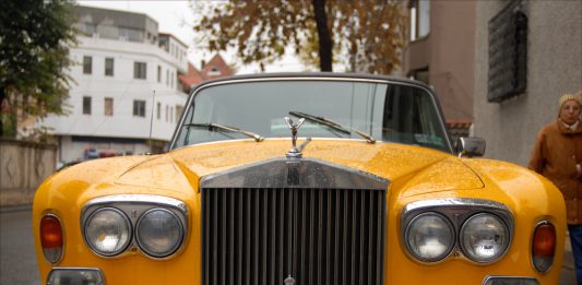 License plates/placute de inmaticulare, Rolls Royce, Bucuresti. Larry Luxner