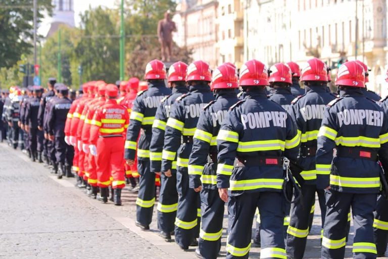 Ciolacu, de Ziua Pompierilor: Le mulţumim pentru omenie, profesionalism şi implicare civică