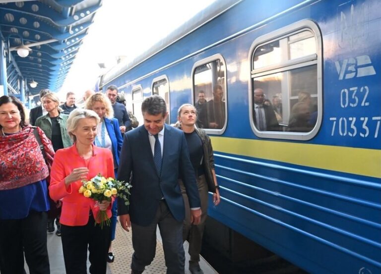 Ursula von der Leyen a ajuns la Kiev