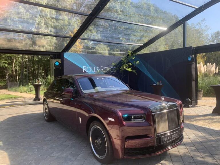PHOTOS | European premiere of Rolls Royce Ghost series II in Romania