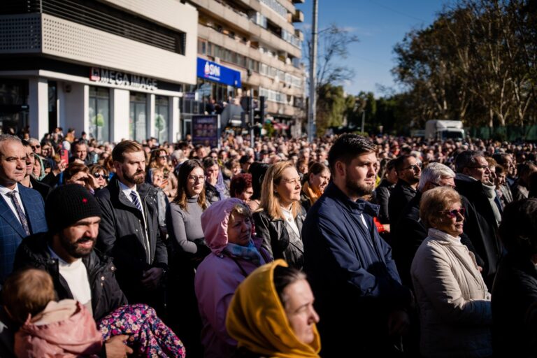 Elena Lasconi, la sărbătoarea Sfintei Parascheva de la Iași: Atunci când suntem uniţi reuşim să mutăm munţii