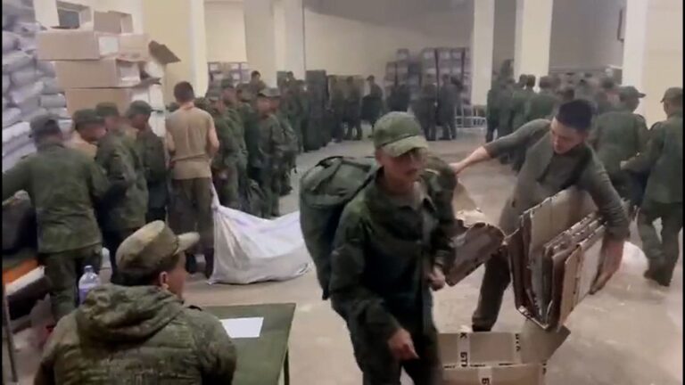 Preşedintele Coreei de Sud afirmă că militarii nord-coreeni vor fi desfăşuraţi în Ucraina mai devreme decât se aştepta