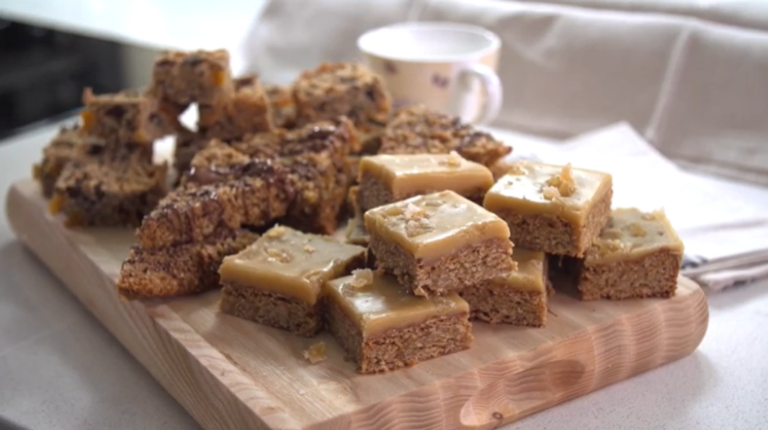 VIDEO | Flapjacks – Batoane cu fulgi de ovăz. Rețeta
