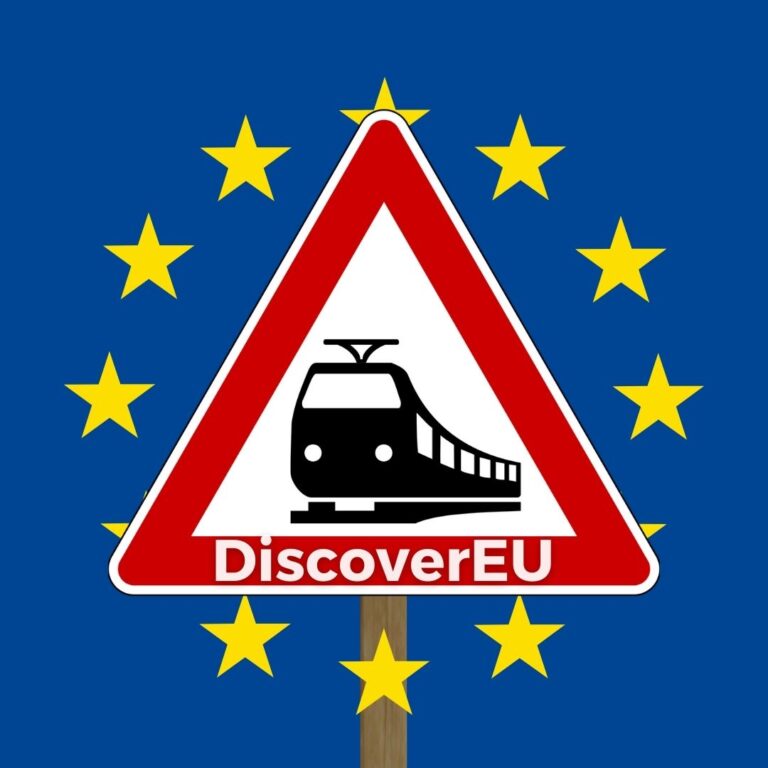 Programul „DiscoverEU”: Aproape 1.500 de tineri români vor putea călători gratis cu trenul prin Europa