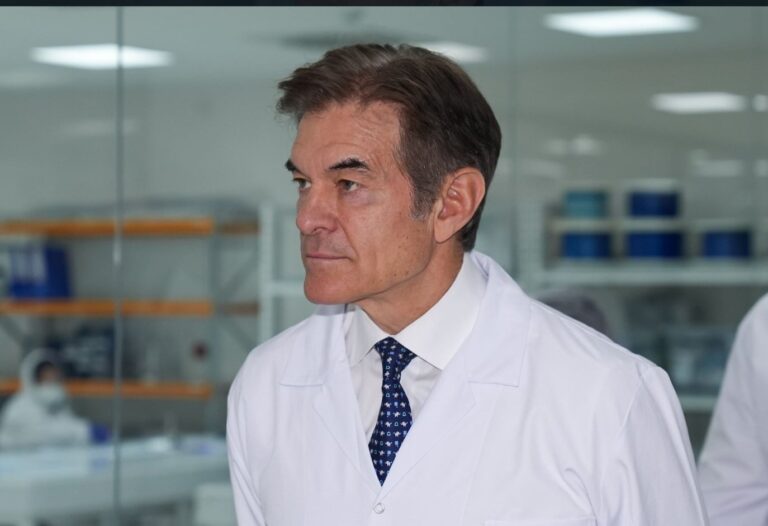 Dr. Oz, membru în guvernul Trump, l-a invitat pe Epstein la Ziua Îndrăgostiţilor