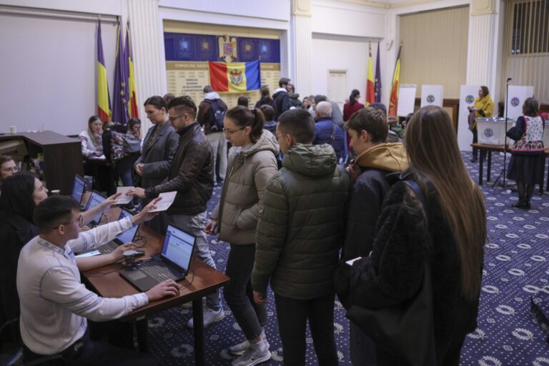 Alegeri în Republica Moldova. Prezență la urne