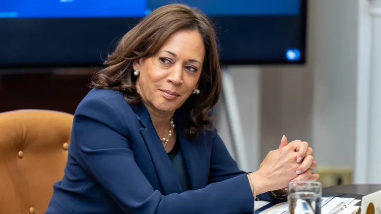 CNN: Trump a retras protecţia Secret Service acordată Kamalei Harris