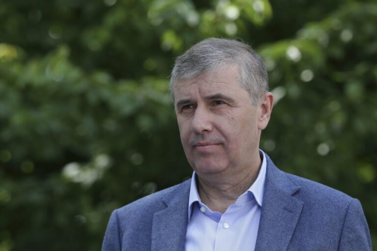 Şeful Serviciului de Protecţie şi Pază, Lucian Pahonţu, a fost trecut în rezervă / Precizările SPP