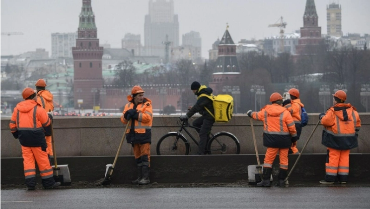 Rusia are ”nevoie” de migranţi împotriva unei situaţii demografice ”tensionate”, anunţă Kremlinul/ ”Trăim în cea mai mare ţară din lume, dar suntem puţini”