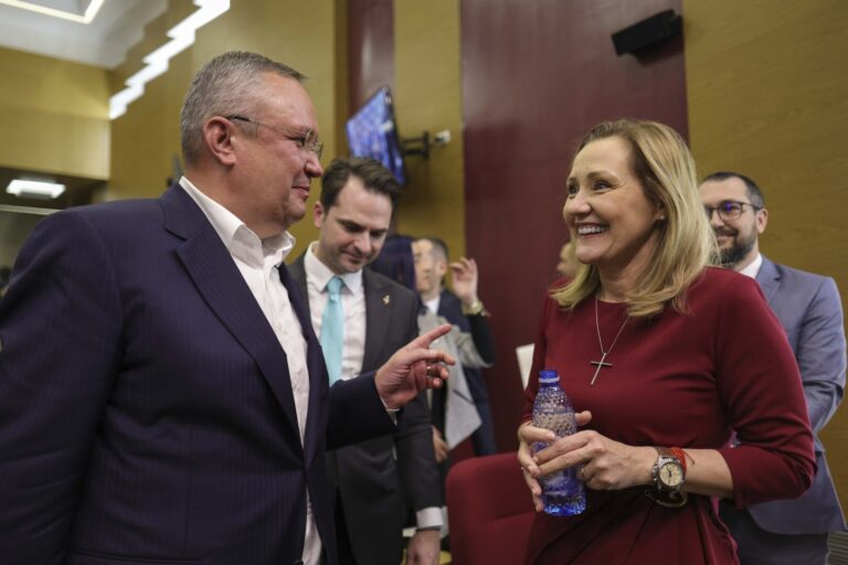 Nu se poate să nu poată. USR și PNL mai au câteva ore să dea dovadă de viziune