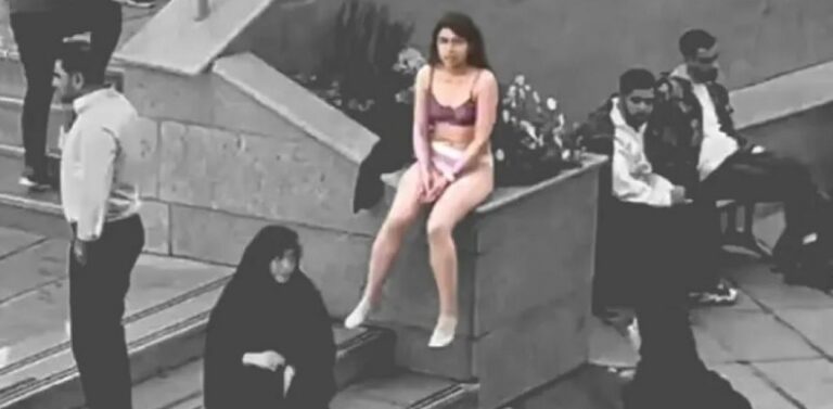 VIDEO | Studentă din Iran, arestată după ce s-a dezbrăcat în campus. Tânăra acuza hărțuirea de către miliția Basidj