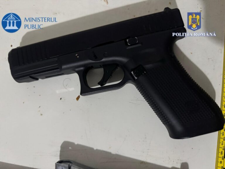 Un bărbat acuzat de instigare la asasinarea judecătorilor Curţii Constituţionale, pus sub control judiciar/ Într-un mesaj video, acesta cerea arme de foc ca să-i ”execute” personal
