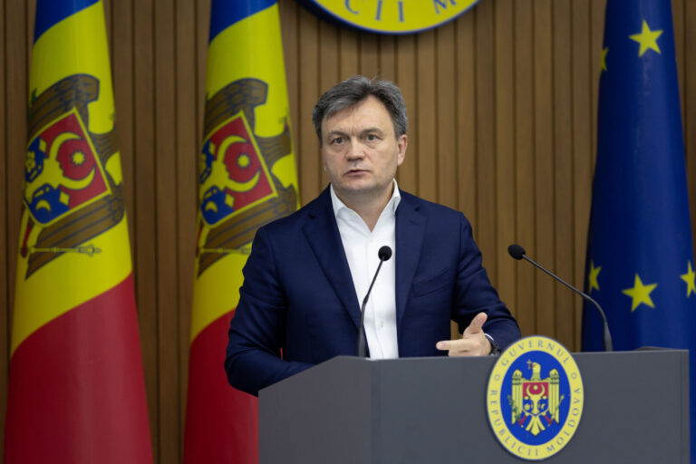 Premierul Republicii Moldova, Dorin Recean, a demisionat şi se retrage din politică