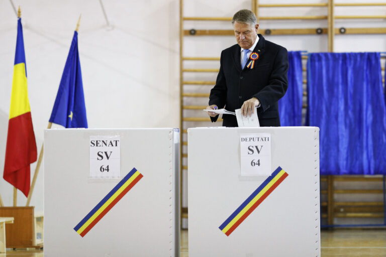 VIDEO | Iohannis urges Romanians to continue support for EU, NATO