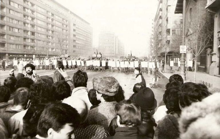 VIDEO | 35 de ani de la căderea comunismului – evenimentele din 21-22 decembrie 1989 de la Bucureşti şi din alte oraşe