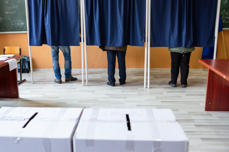 Sondaj INSCOP. Ce partid conduce în preferinţele electoratului pentru alegerile parlamentare