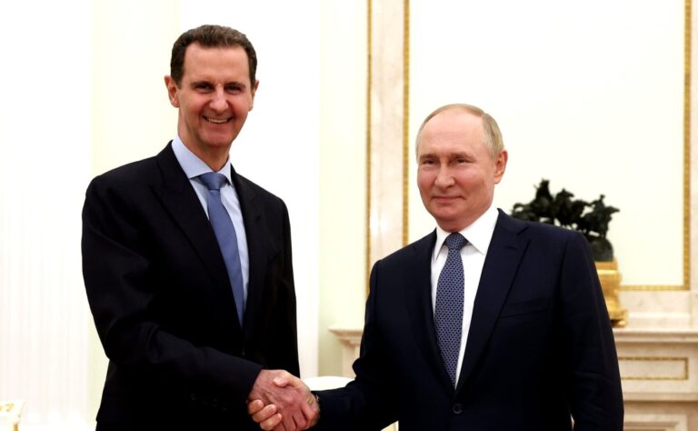 Putin i-a acordat azil lui Bashar al-Assad în Rusia, afirmă Kremlinul