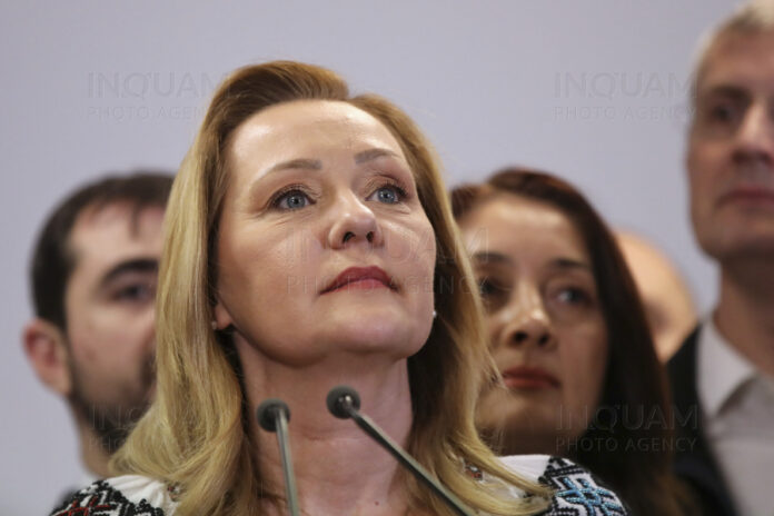 Atenție, USR! Atenție, Lasconi! Atenție la gaura neagră!
