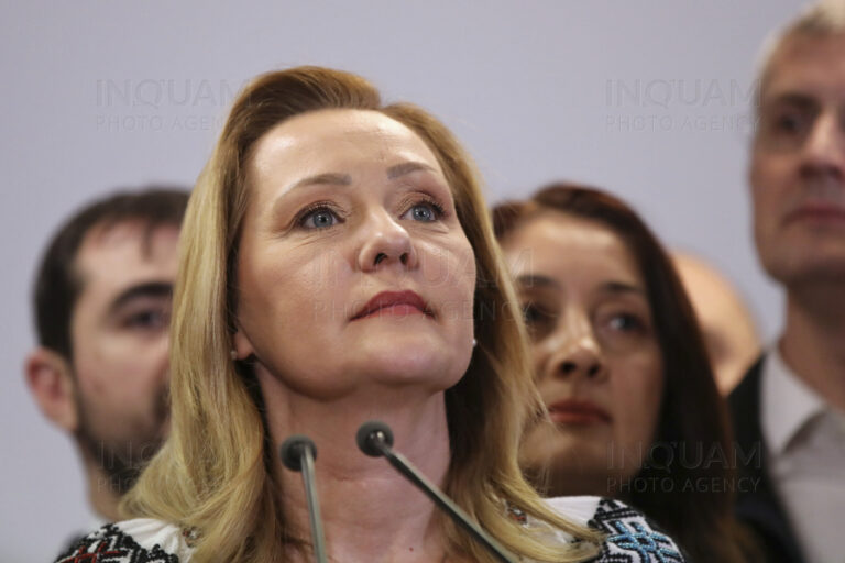 Atenție, USR! Atenție, Lasconi! Atenție la gaura neagră!
