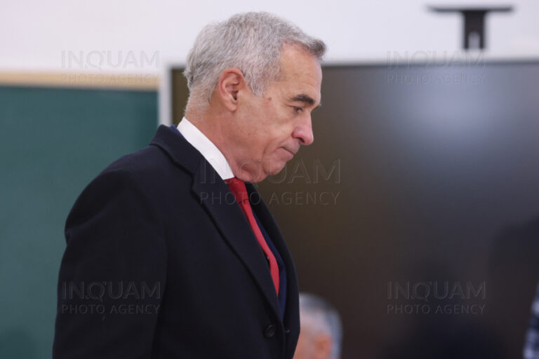Cum va distruge Călin Georgescu România. Cei 4 pași. Și ne-a anunțat din timp, fix ca Hitler și ca Putin