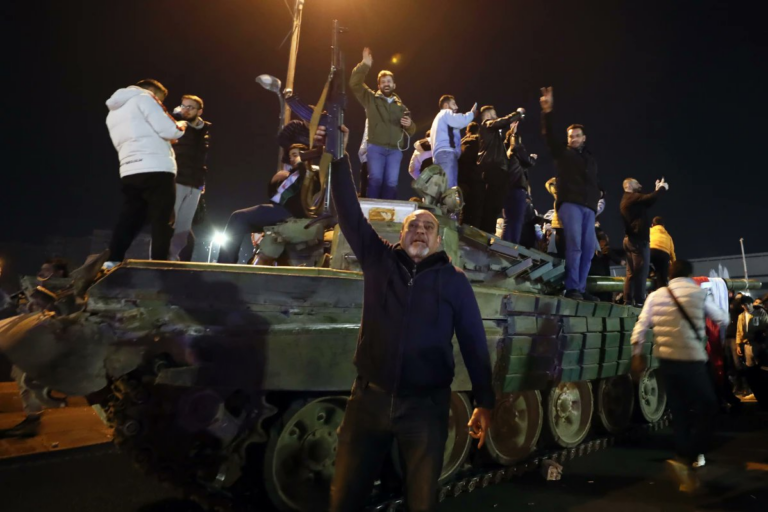 Cine va conduce Siria după căderea regimului Assad? Va urma o tranziție pașnică?