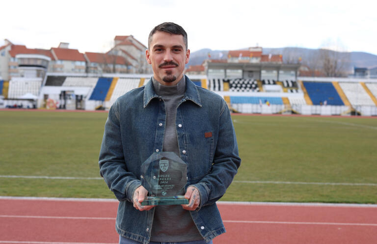 VIDEO | Nicolae Stanciu a primit trofeul „Golul Anului 2024”