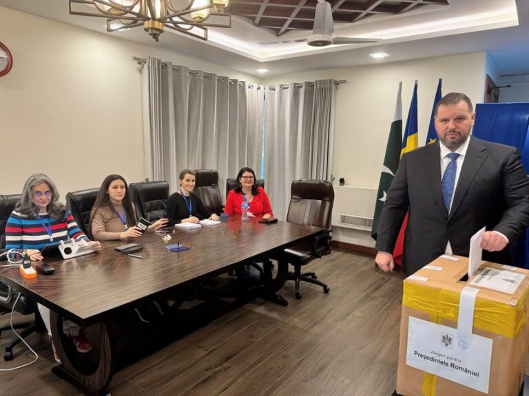 Ambasadorul României în Pakistan: Am votat pentru valorile democratice europene, drepturile omului şi ancorarea fermă a ţării noastre în spaţiul euro-atlantic