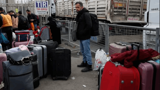 Ankara: Peste 25.000 de sirieni care locuiau în Turcia s-au întors în Siria în 15 zile de la căderea lui al-Assad