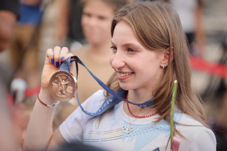 Dismay, concern_ and hope in Romania that gymnast Ana Barbosu will keep bronze medal