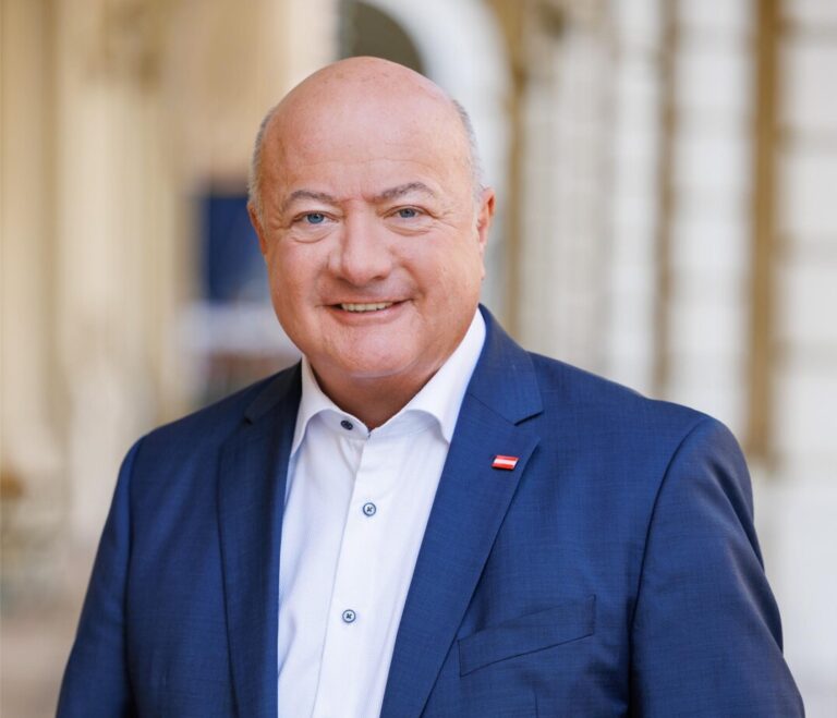 Christian Stocker, succesorul lui Karl Nehammer la conducerea Partidului Popular din Austria