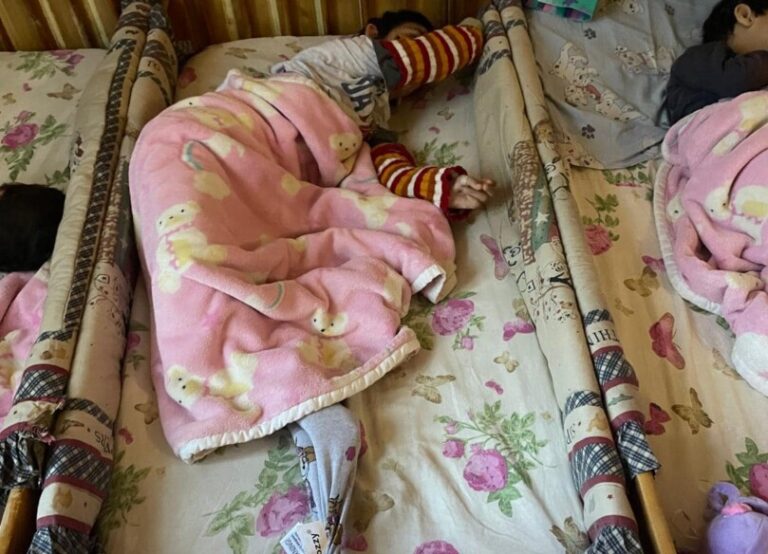 Ce nereguli au fost găsite la centrele pentru copii cu dizabilități din Mureș / Măsurile luate