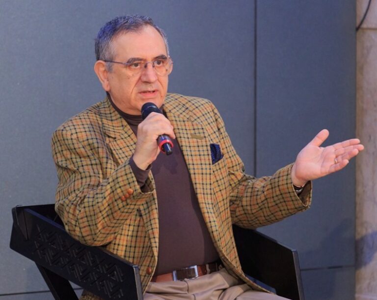 Hari Bucur Marcu se simte mai umilit acum decât în comunism: „Tupeul guvernanţilor români de astăzi este nemărginit / Nepricepuţi, impostori cu titluri academice”