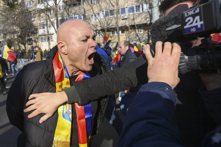Drama electorală din România testează afinitatea lui Trump pentru autoritarism
