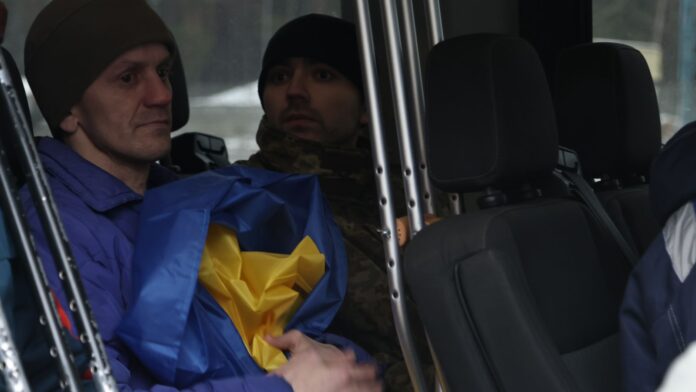 Militari ucraineni ucraina prizonieri de razboi ucraineni
