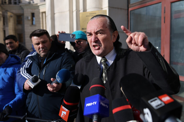 Miron Cozma şi Adrian Sârbu, urmăriţi penal în Dosarul Mineriadei. Sunt acuzați de infracţiuni contra umanităţii