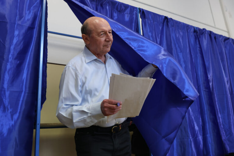 Băsescu, ironic cu „Crin, Victor Viorel și Marcel”: „Copiii îşi vor regăsi toate personajele comice de pe tik-tok”
