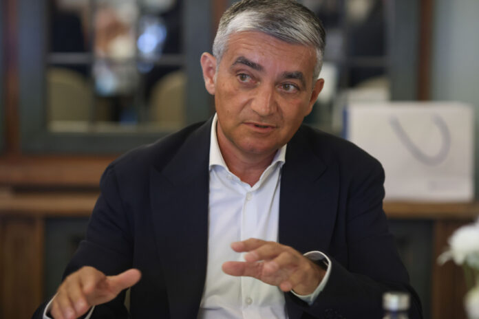 BUSTENI - PRAHOVA - MINISTRUL TURISMULUI - CONFERINTA - 18 OCT 2
