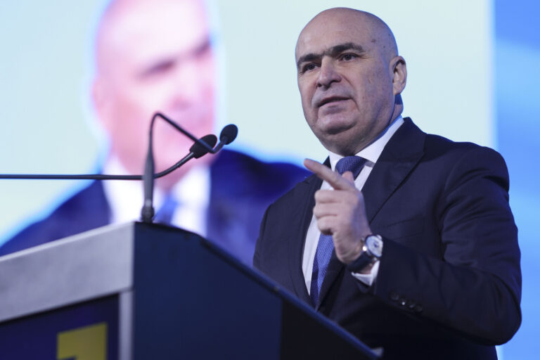Președintele interimar Ilie Bolojan va reprezenta România la noua reuniune organizată de Franța – surse
