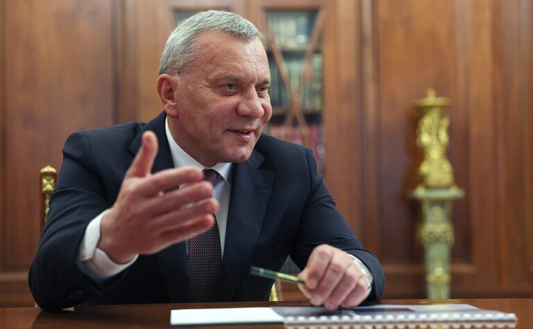 Șeful agenției spațiale ruse Roskosmos, demis de Kremlin după eşecul misiunii sondei trimise pe Lună