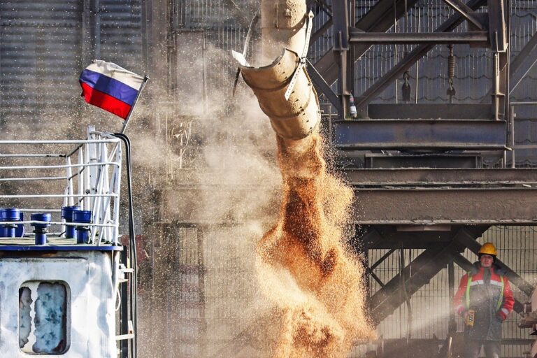 Locul Rusiei în războiul comercial dintre SUA și China. Situația Moscovei e proastă, s-a degradat puternic