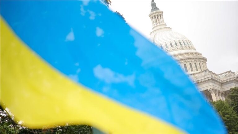Discuţii tensionate în jurul unui acord privind resursele minerale între Statele Unite şi Ucraina