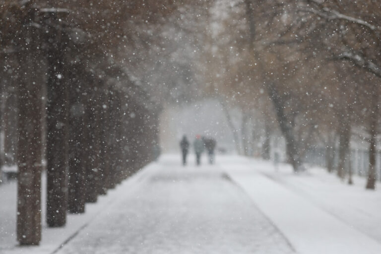 Prognoza meteo, revizuită. Ce temperaturi vor fi de sărbători