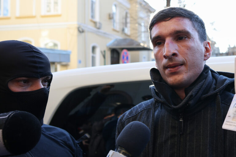 Omul de afaceri Bogdan Peşchir, acuzat de corupere a alegătorilor în campania electorală a lui Călin Georgescu, rămâne în arest preventiv