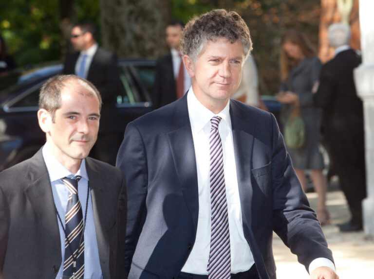 Consilierul britanic Jonathan Powell ar putea juca un rol crucial în stingerea războiului din Ucraina