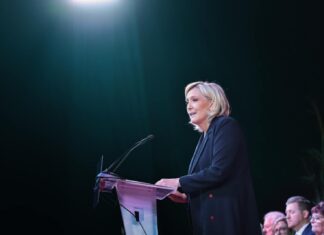 Două sondaje o indică pe Marine Le Pen câștigătoare a alegerilor prezidențiale din Franța, în pofida verdictului de vinovăție