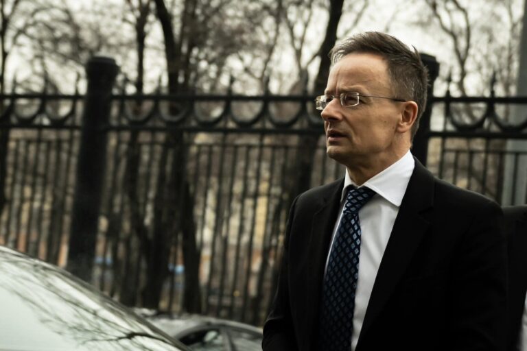 Ministrul ungar de externe, a 13-a vizită la Moscova: Crește îngrijorarea în Europa