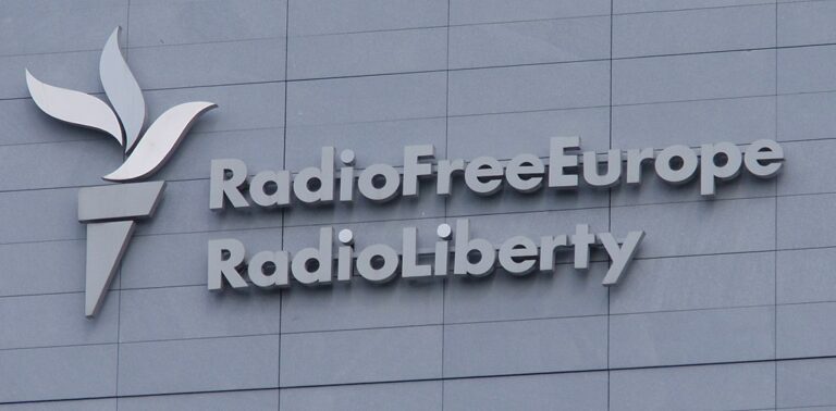 Washingtonul a întrerupt difuzarea Radio Free Europe/Radio Liberty în Rusia