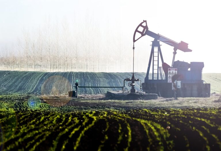 SUA autorizează cinci giganți petrolieri să reia operațiunile în Venezuela