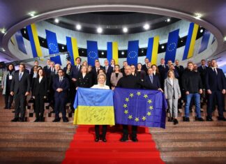 UE ar trebui să accelereze aderearea Ucrainei
